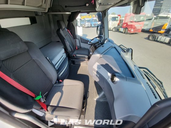 ルノー T 520 4X2 トラクターユニット