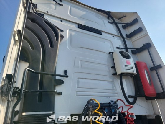 ルノー T 520 4X2 トラクターユニット