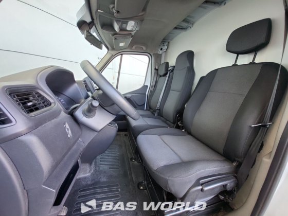 雷诺大师 145PK 箱体