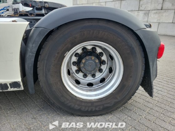 DAF XF 460 4X2 トラクターユニット