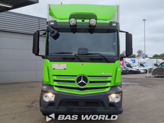 メルセデス アントス 1827 4X2 フォコール・ボディ・トラック