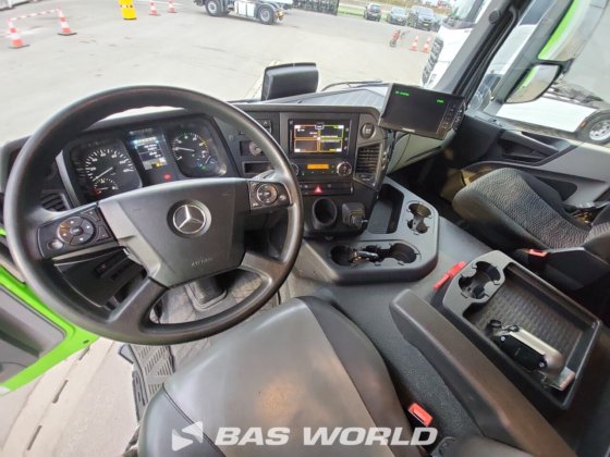 メルセデス アントス 1827 4X2 フォコール・ボディ・トラック