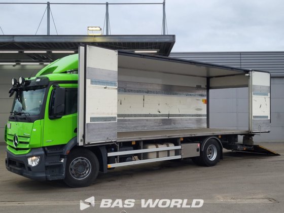 メルセデス アントス 1827 4X2 フォコール・ボディ・トラック