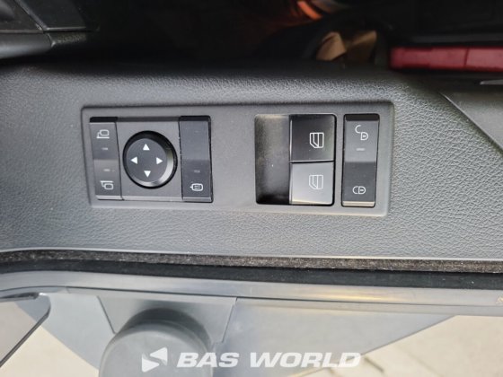 メルセデス アントス 1827 4X2 フォコール・ボディ・トラック