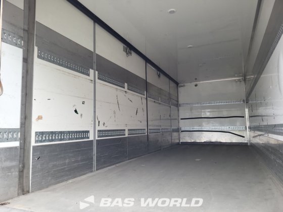 メルセデス アントス 1827 4X2 フォコール・ボディ・トラック