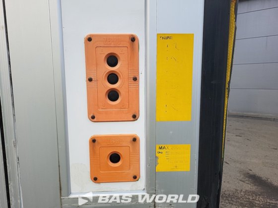 メルセデス アントス 1827 4X2 フォコール・ボディ・トラック