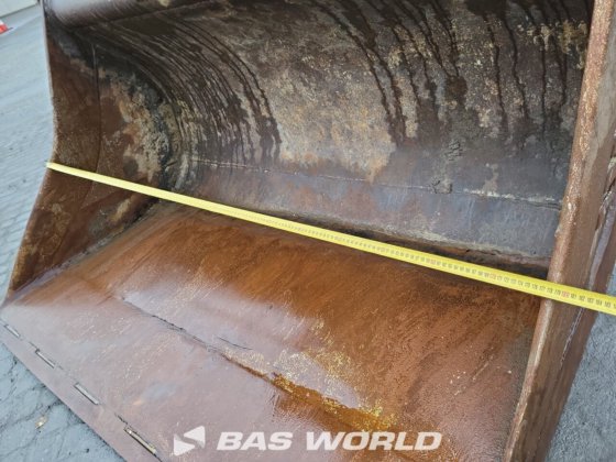 利勃海尔 R922 LC 履带式挖掘机