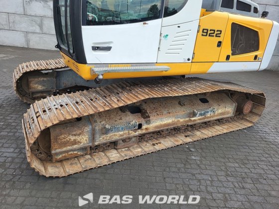 利勃海尔 R922 LC 履带式挖掘机