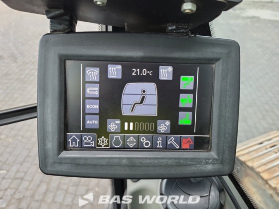 利勃海尔 R922 LC 履带式挖掘机