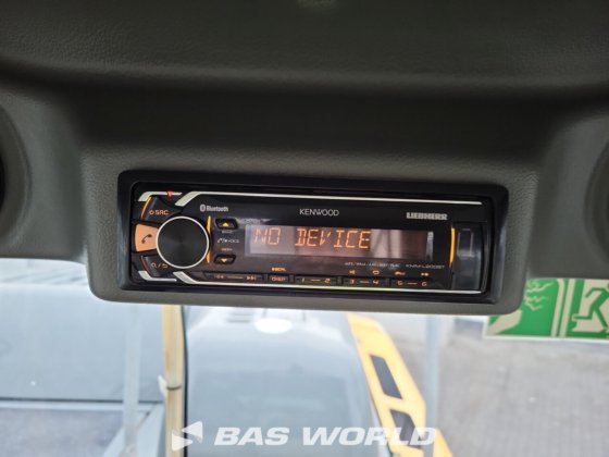 利勃海尔 R922 LC 履带式挖掘机