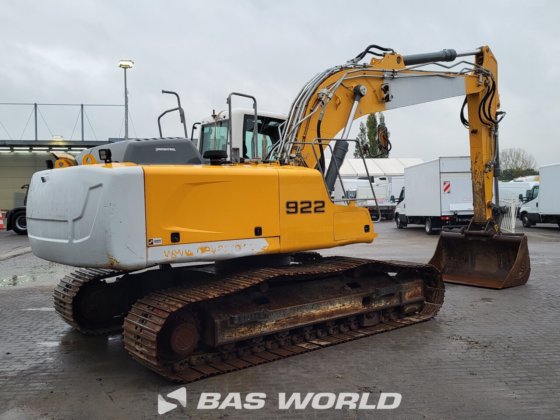 利勃海尔 R922 LC 履带式挖掘机