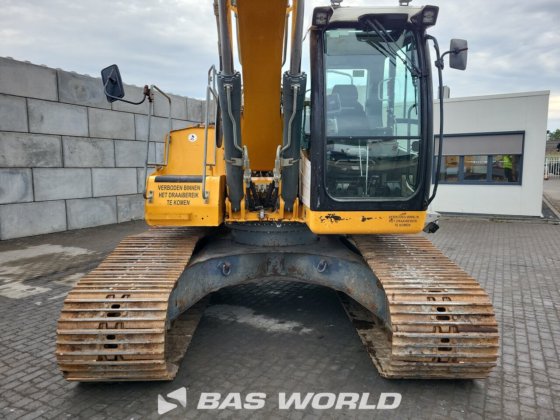 利勃海尔 R922 LC 履带式挖掘机