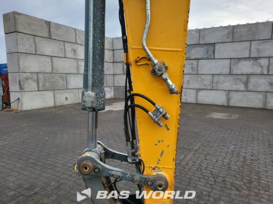 利勃海尔 R922 LC 履带式挖掘机