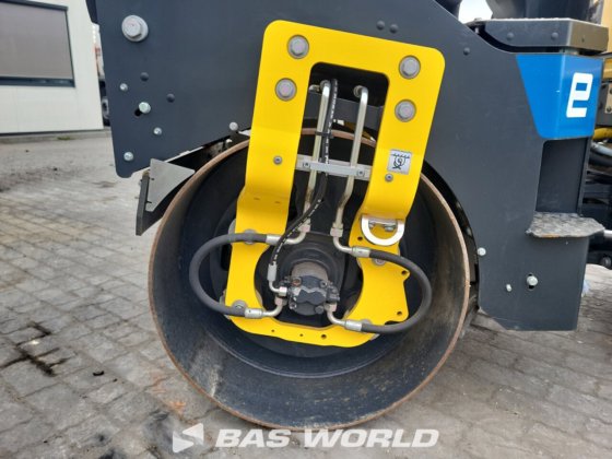 Bomag BW100 ADe-5 双轮压路机