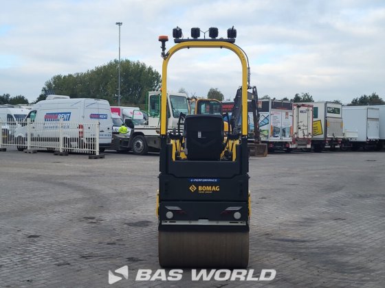 Bomag BW100 ADe-5 双轮压路机