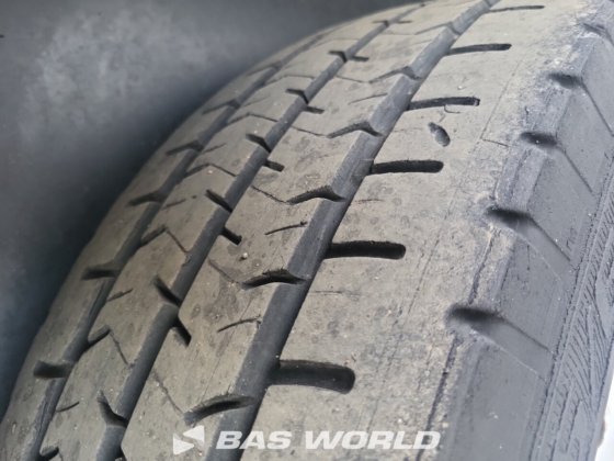 フォルクスワーゲン トランスポーター 174pk クローズドボックスバン