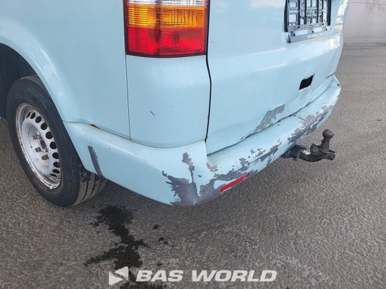 フォルクスワーゲン トランスポーター 174pk クローズドボックスバン