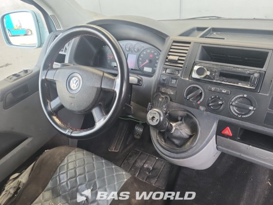 フォルクスワーゲン トランスポーター 174pk クローズドボックスバン