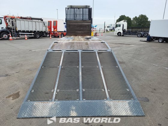 メルセデス・アクトロス 2543 6X2 フラットベッドトラック