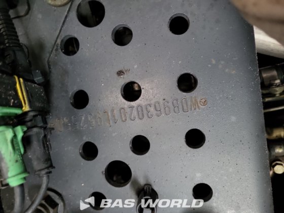 メルセデス・アクトロス 2543 6X2 フラットベッドトラック