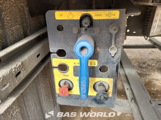 シュミッツ サーモキング SLXe 300 冷蔵セミトレーラー