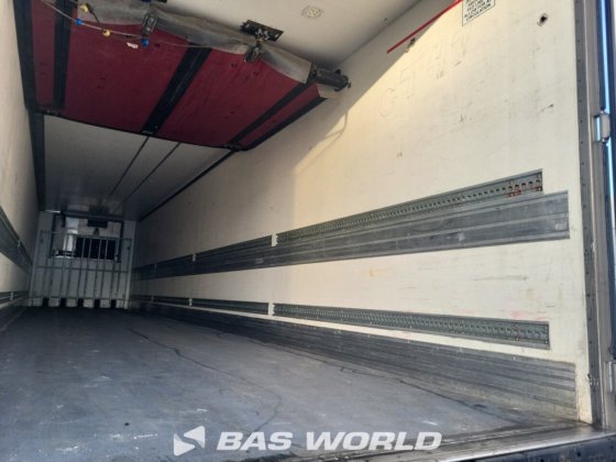 チェロー冷凍セミトレーラー