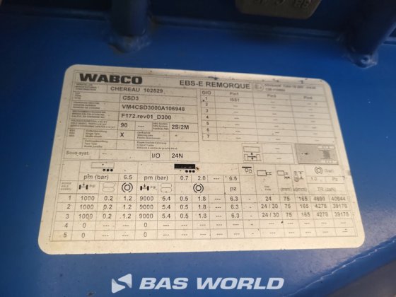 チェロー冷凍セミトレーラー