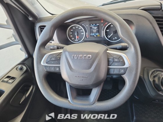 イヴェコ デイリー 72C18 ボックスボディ