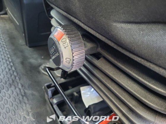 イヴェコ デイリー 72C18 ボックスボディ