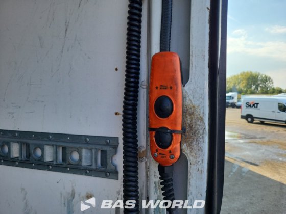 イヴェコ デイリー 72C18 ボックスボディ