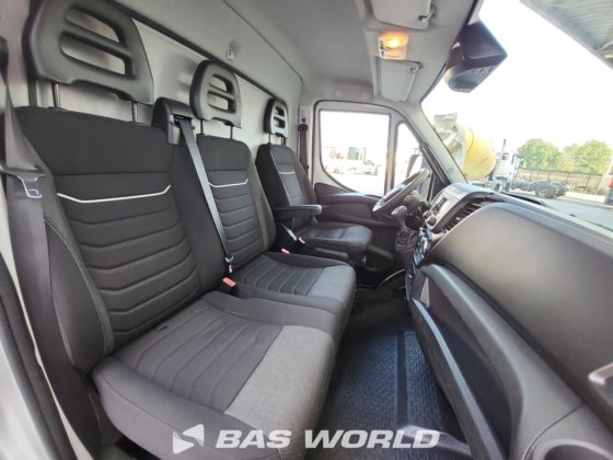 イヴェコ デイリー 72C18 ボックスボディ