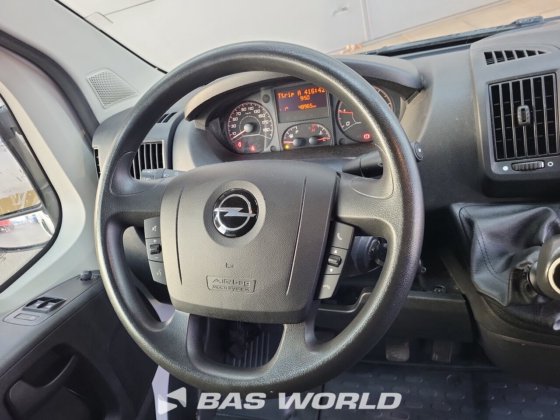 オペル モバノ 120PK クローズド・ボックス・バン