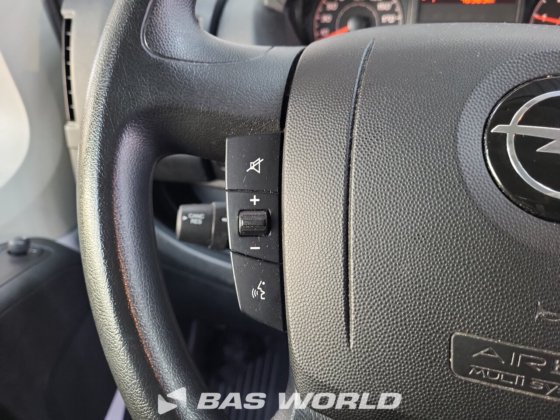 オペル モバノ 120PK クローズド・ボックス・バン