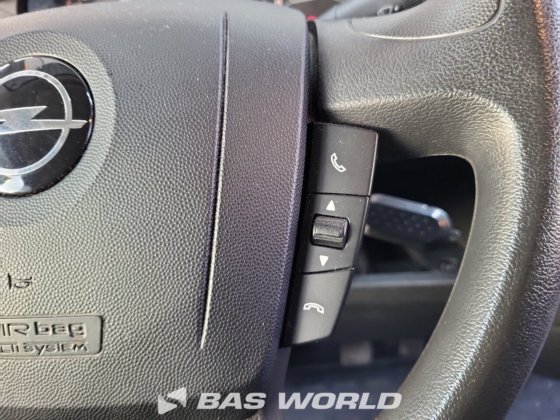 オペル モバノ 120PK クローズド・ボックス・バン