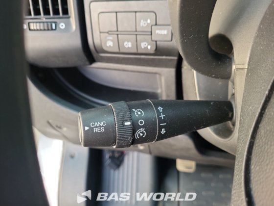 オペル モバノ 120PK クローズド・ボックス・バン