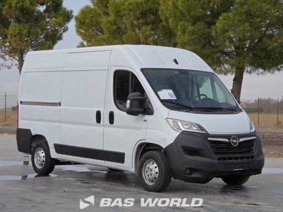 オペル モバノ 120PK クローズド・ボックス・バン