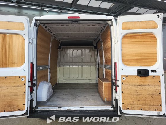 オペル モバノ 120PK クローズド・ボックス・バン