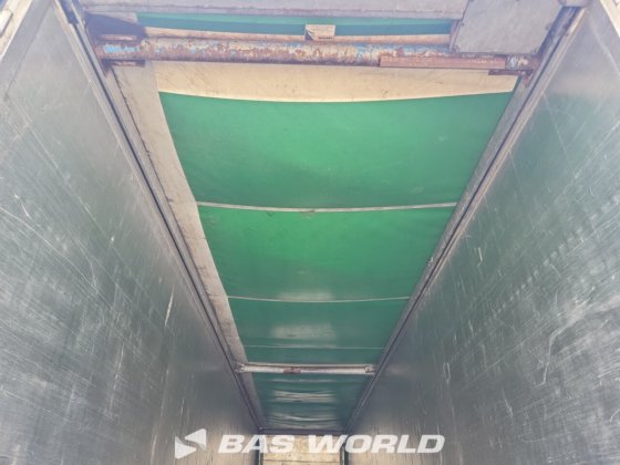 クナペン・ウォーキング・フロア