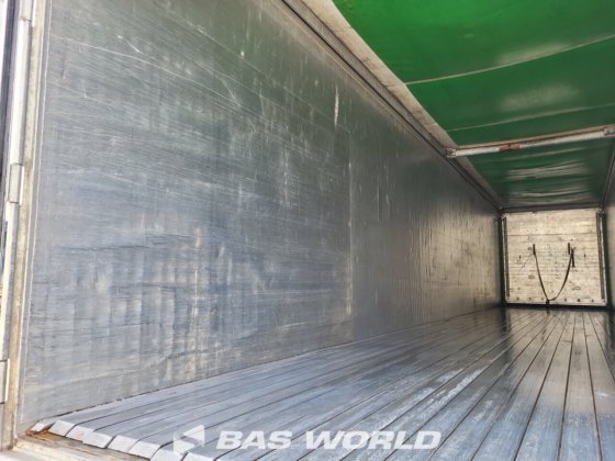 クナペン・ウォーキング・フロア