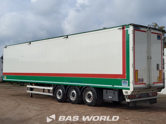 クナペン・ウォーキング・フロア