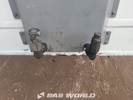 クナペン・ウォーキング・フロア