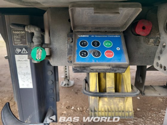 クナペン・ウォーキング・フロア