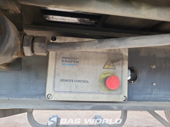 クナペン・ウォーキング・フロア