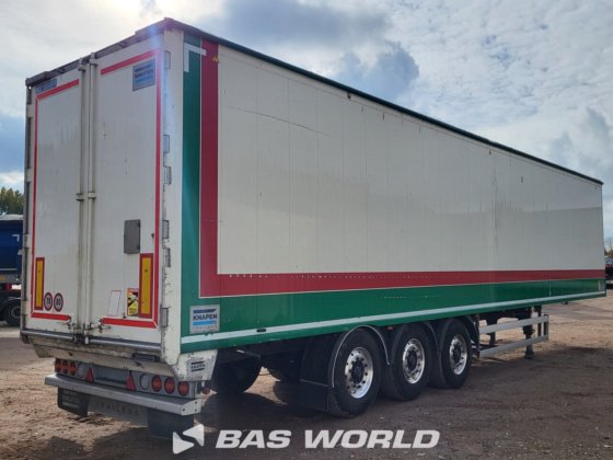 クナペン・ウォーキング・フロア