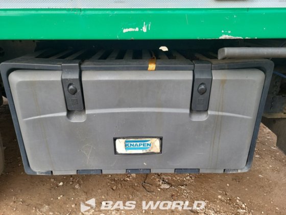 クナペン・ウォーキング・フロア