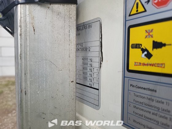 クナペン・ウォーキング・フロア