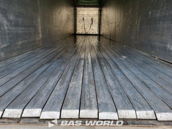 クナペン・ウォーキング・フロア