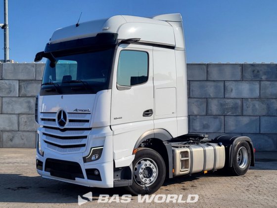 梅赛德斯 Actros 1845 4X2 拖拉机组