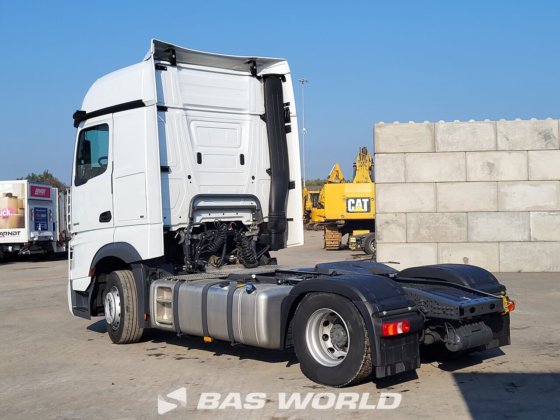 梅赛德斯 Actros 1845 4X2 拖拉机组