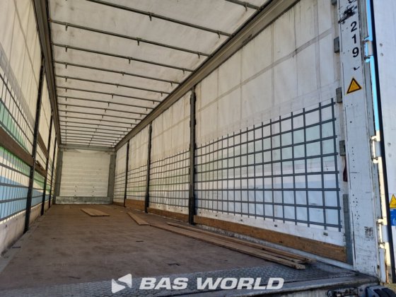 施密茨窗帘边半挂车